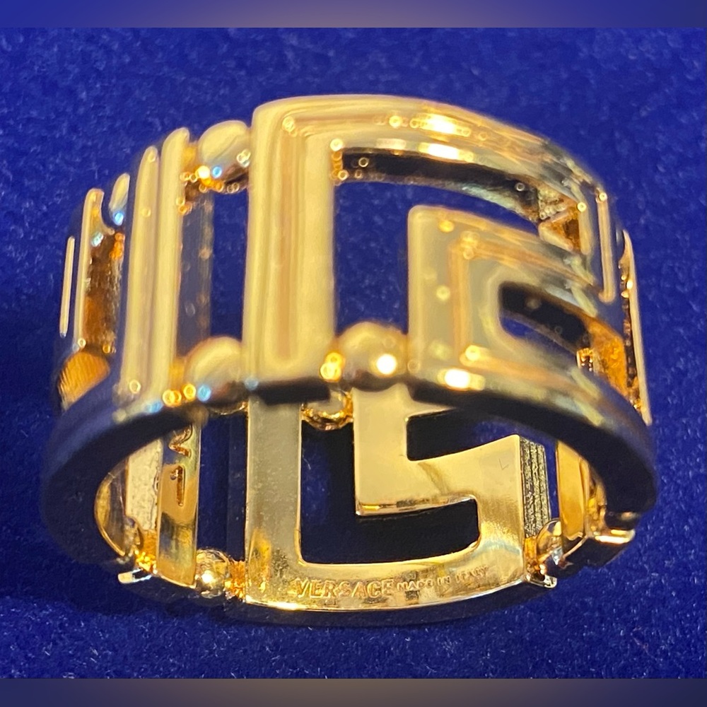 🔥 VERSACE ~ FIRM ~ Greca ~ Ring ~ Sz 21 ~ NWT ~ Authentic ✨💫✨ - Picture 2 of 14